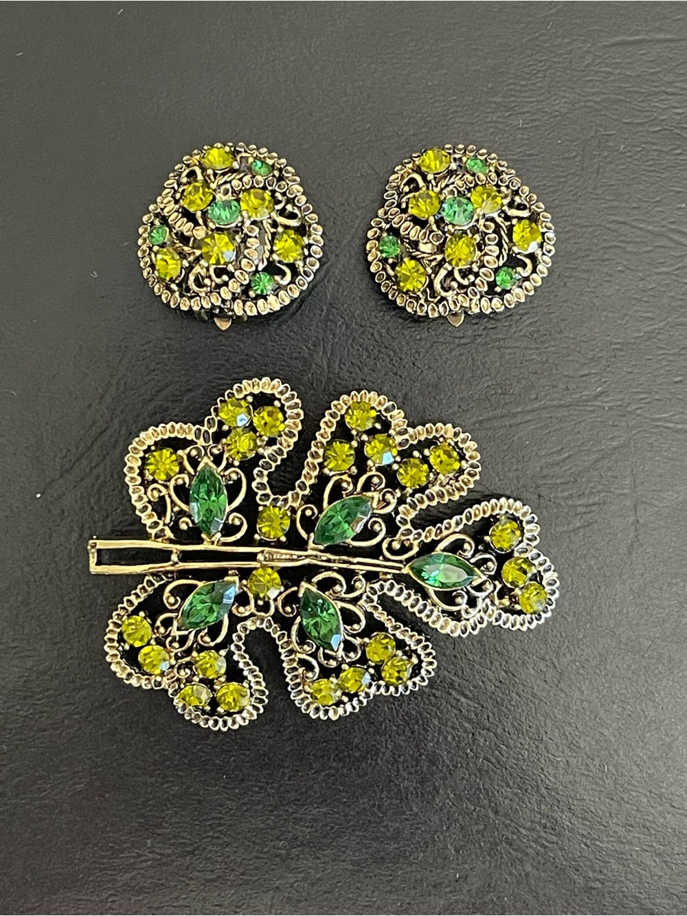 Vintage Green rhinestone Leaf Brooch and Clip Earrings Set